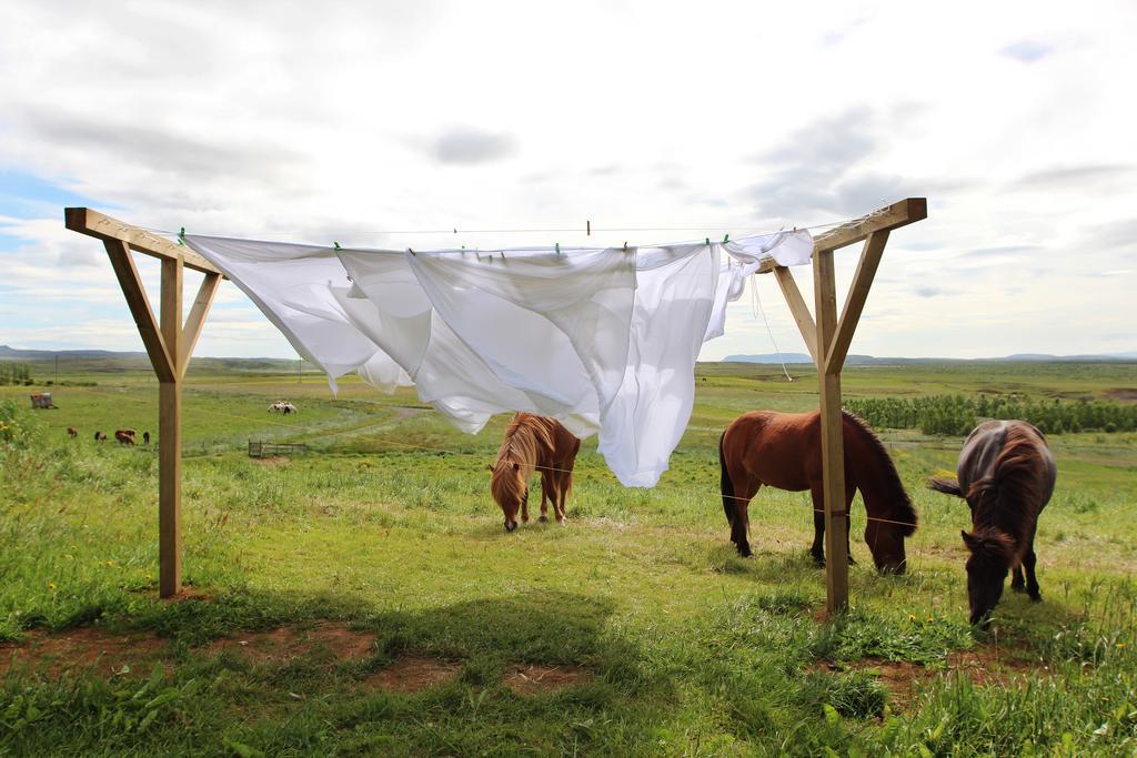 rúm Mengi Countryside